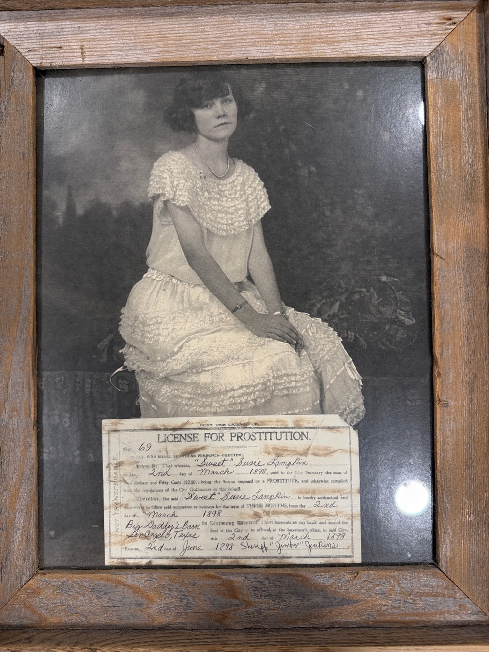 Wood-Framed Vintage-Style Black & White Portrait Wall Art